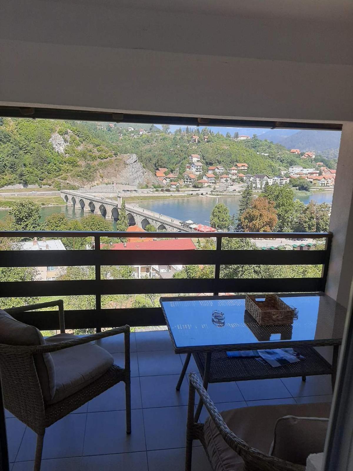 Apartman Dan & Noc Višegrad الغرفة الصورة